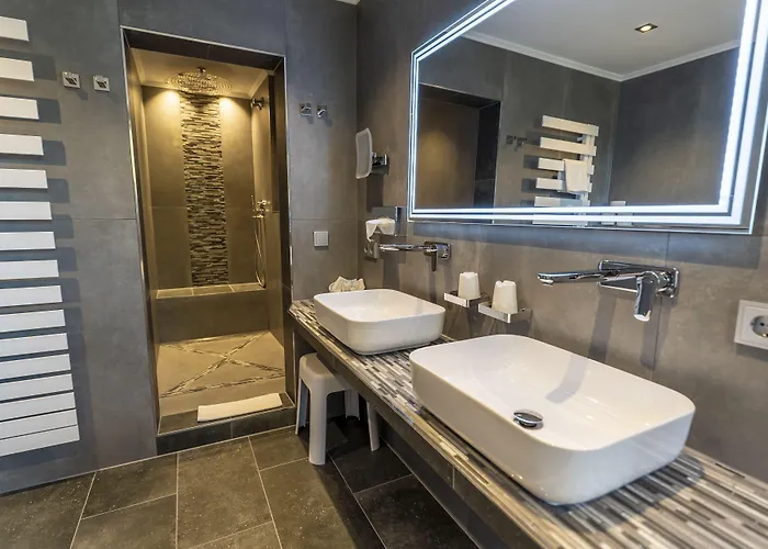 Hotel Arnika Garni 4*
